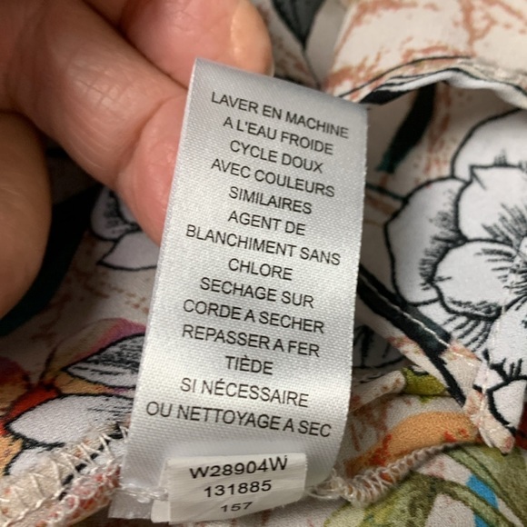 Beach cover-up/ top/ dress in light and airy polyester, floral, sleeveless - Picture 6 of 6